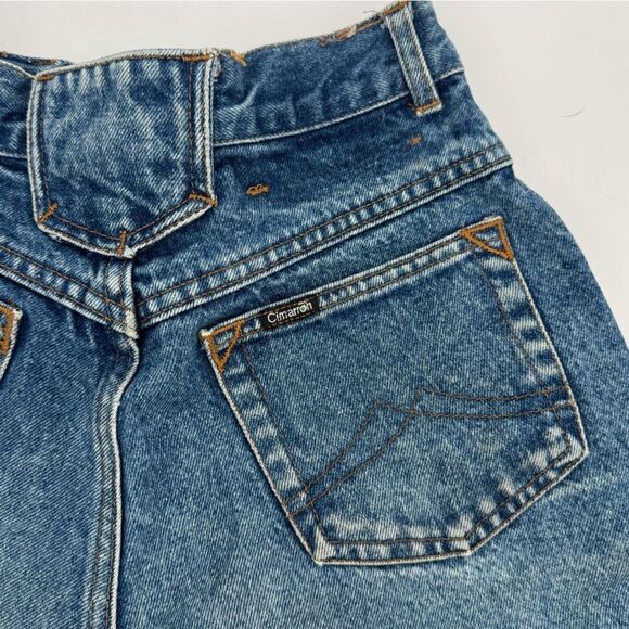Vintage Cimarron Jean Shorts‎ with Embroidered Flowers Sz 30 (measures 26”) - Picture 5 of 7